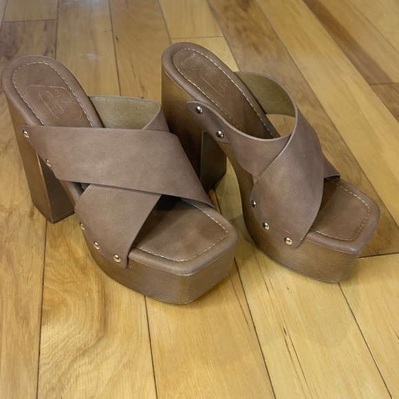 Brown Platform Clog Studded Heeled Mules Sandals for Women - Picture 12 of 12